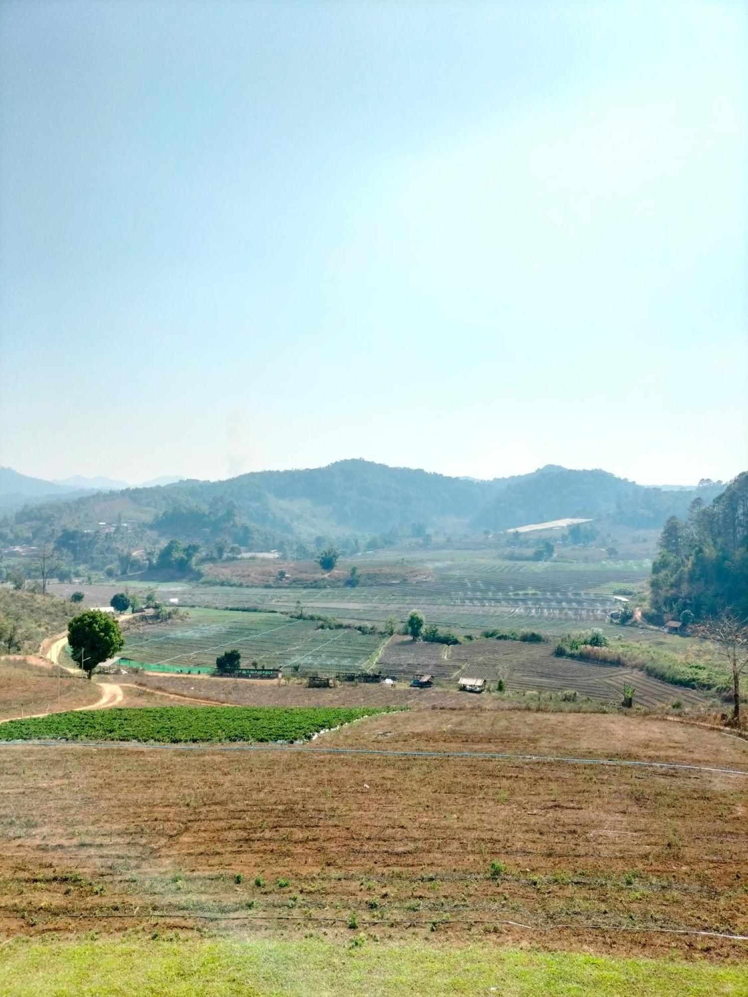 สวนไร่รุ่งอรุณ Suan Rai Rungarun Hotel Ban Na Pa Paek Luaran gambar