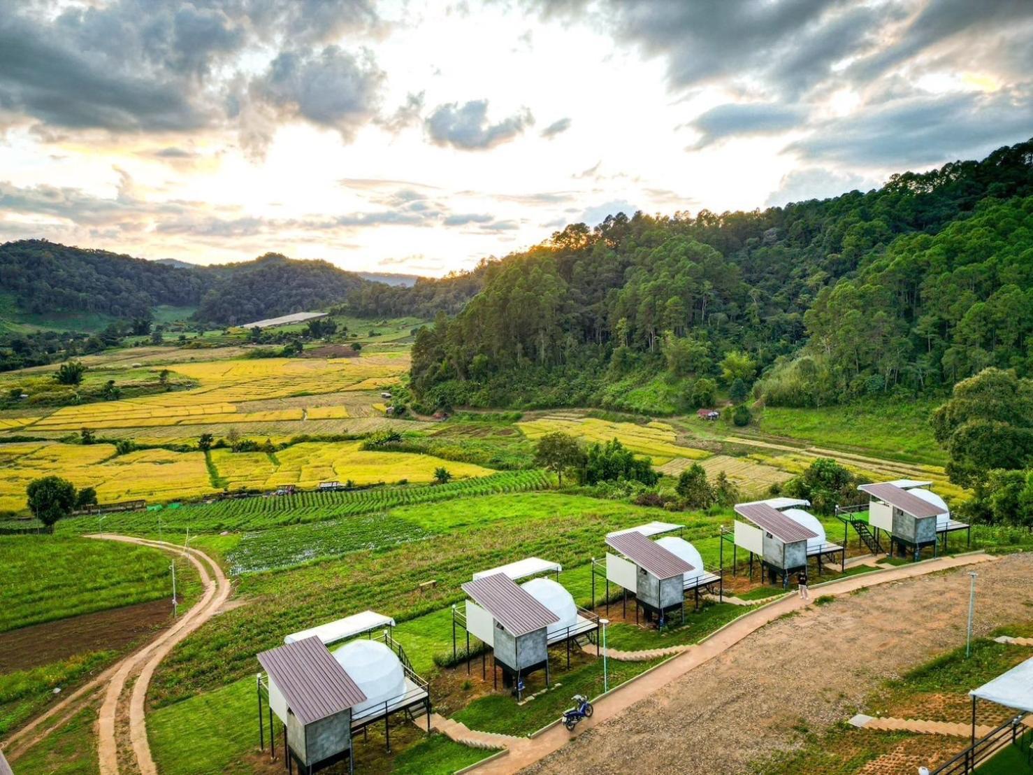 สวนไร่รุ่งอรุณ Suan Rai Rungarun Hotel Ban Na Pa Paek Luaran gambar